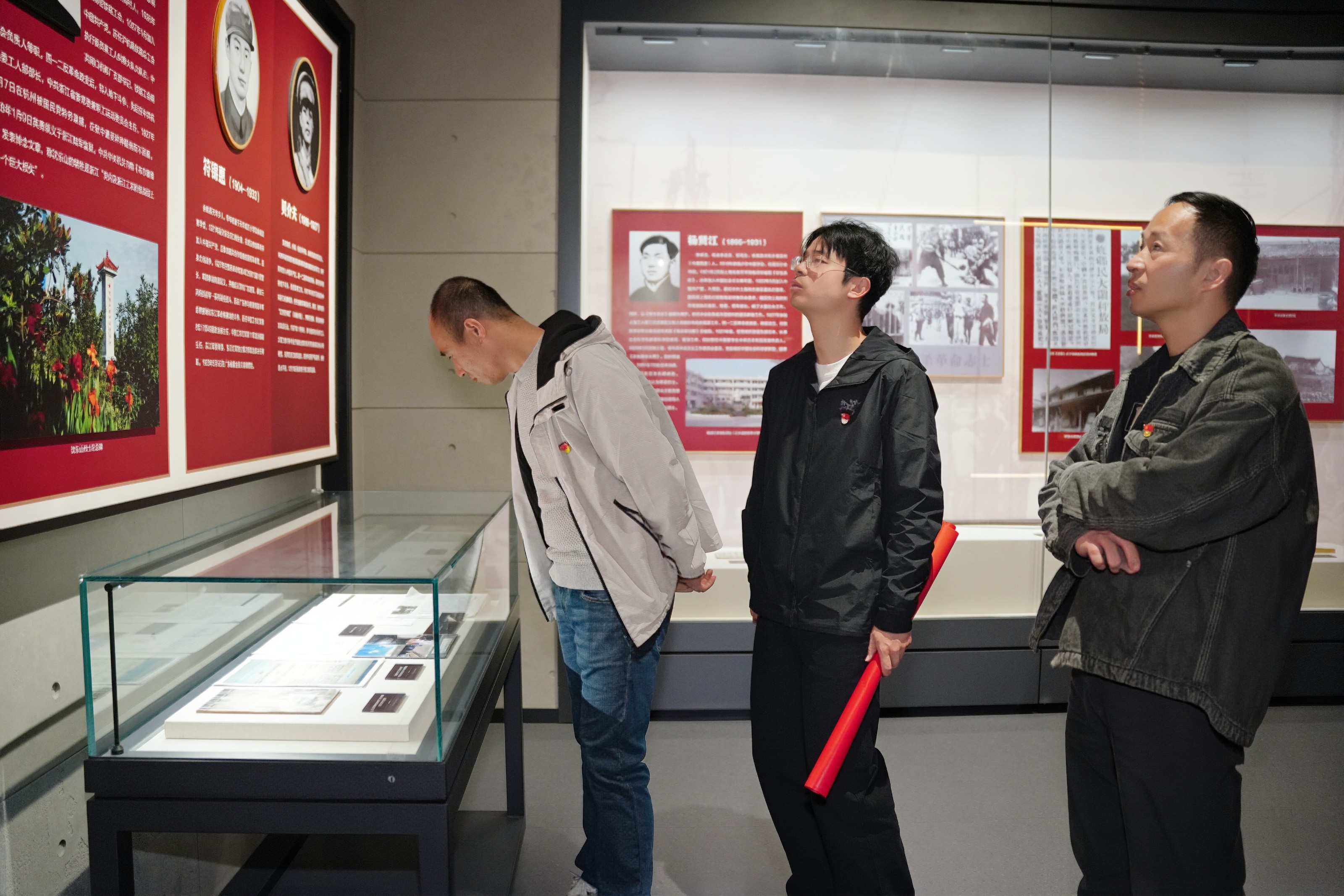 1774921300577548.jpg 1774921300577548.jpg